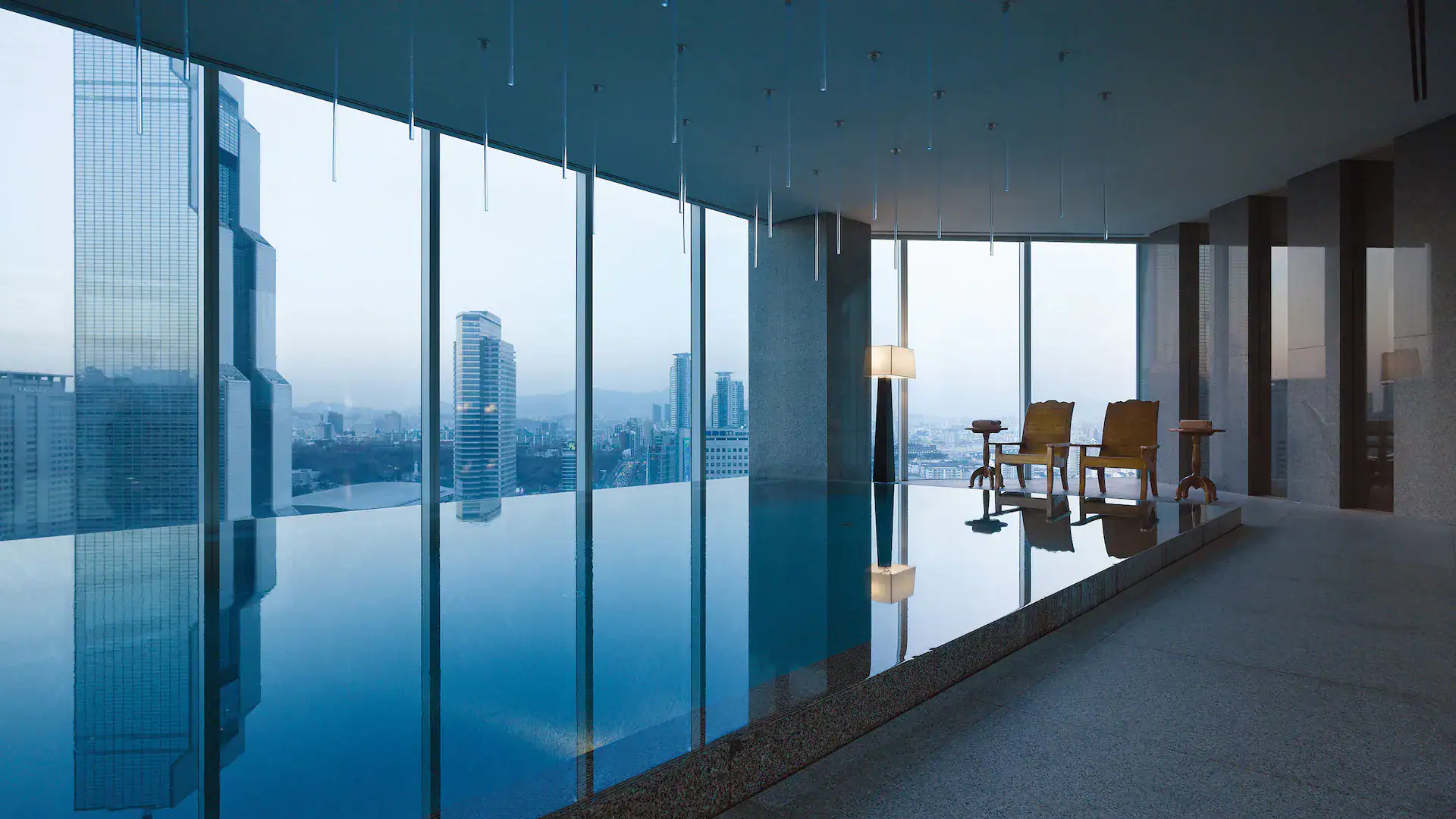 Infinity pool at park hyatt seoul