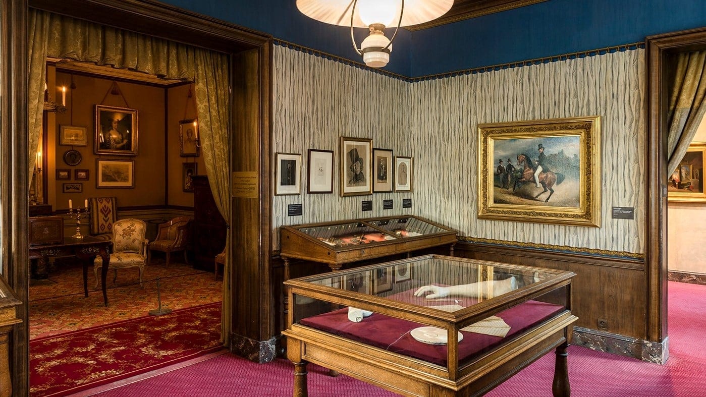 Inside Musee de la Vie Romantique