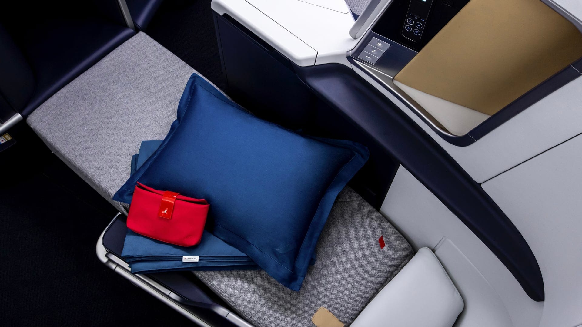 Airline review Amenities & Facilities - Air France - 2