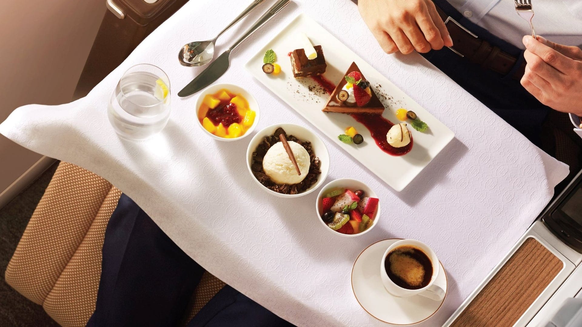 Airline review Cuisine - Oman Air - 0