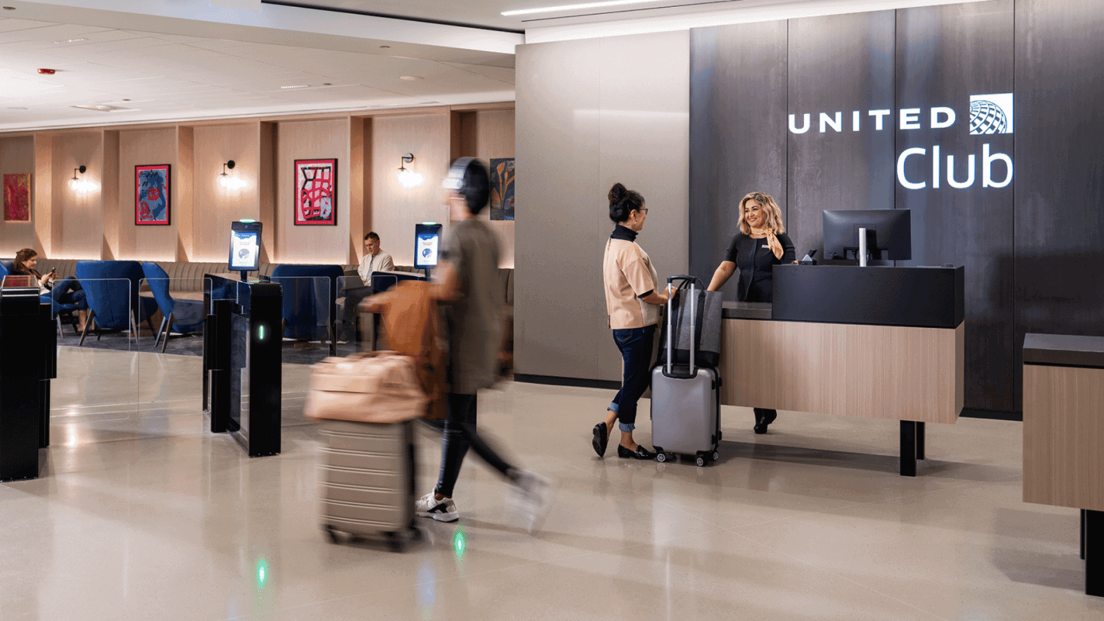 New United Club Lounge at Chicago O’Hare
