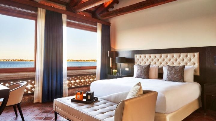 The ultimate Venetian escape? - 1