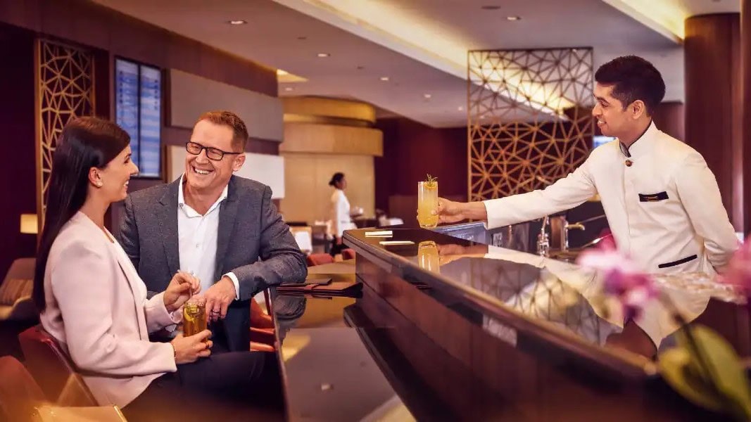 Airline review Airport experience - Etihad Airways - 1