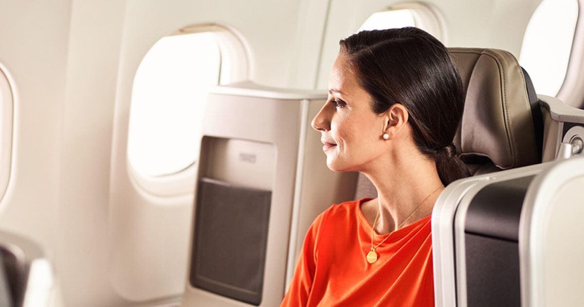 Airline review Cabin & Seat - TAP Air Portugal - 7