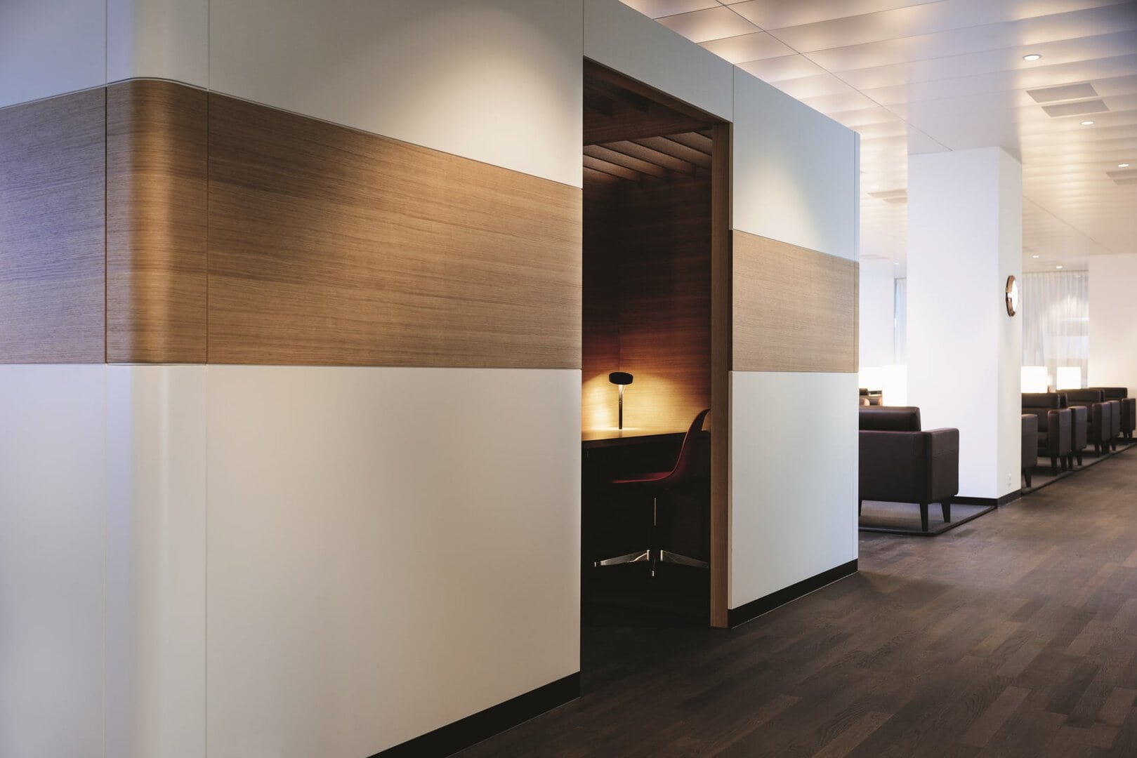 Airline review Airport experience - SWISS - 6