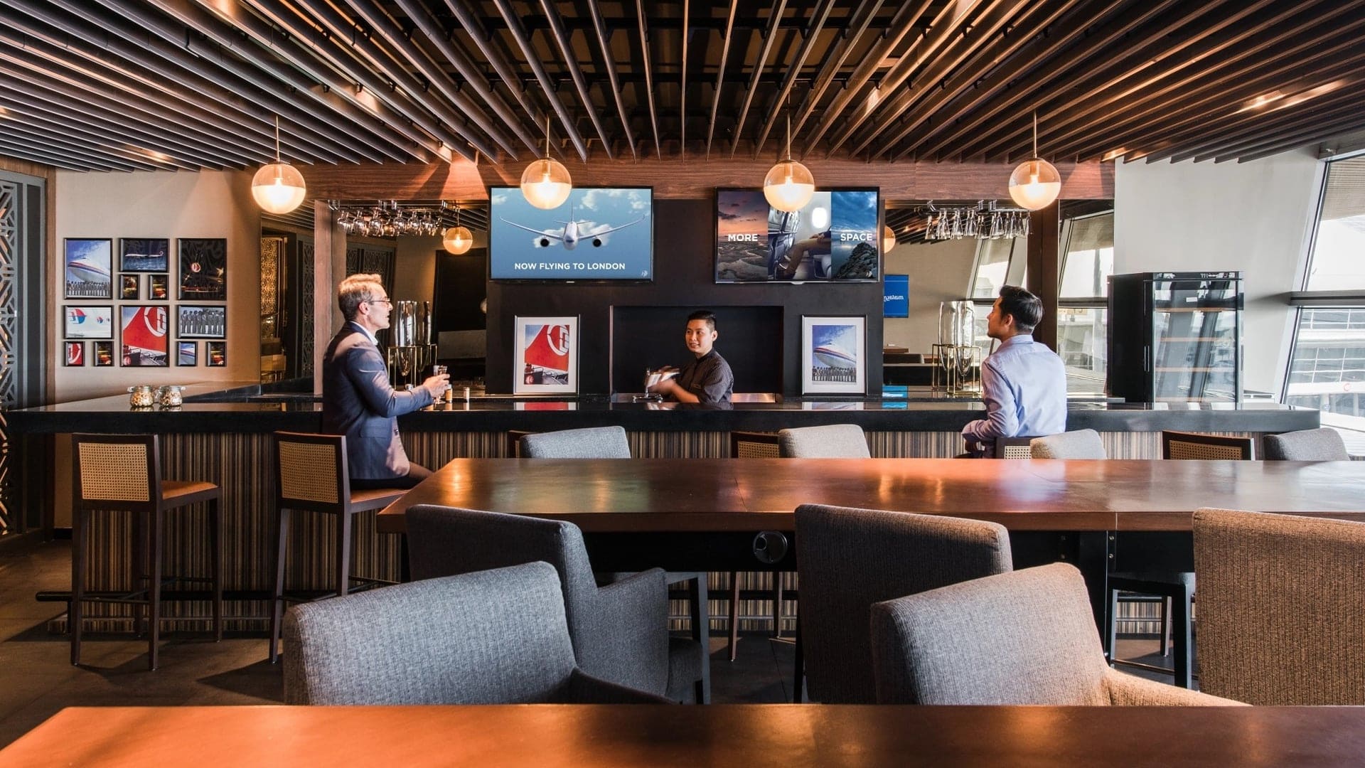 Airline review Airport experience - Malaysia Airlines - 5