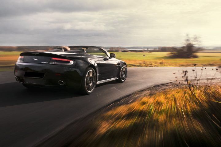 Lyft upp din planerade sommarresa i Sverige med en lyxbil i världsklass - 2