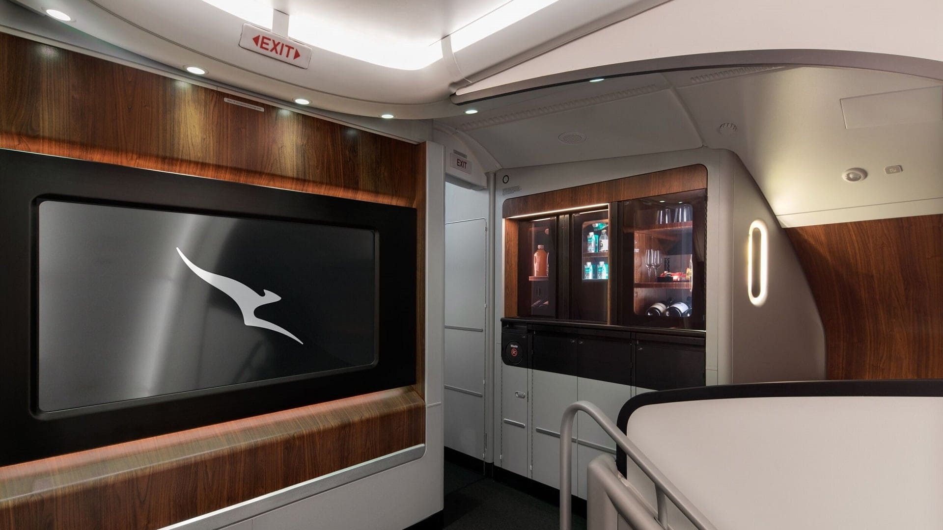 Airline review Cabin & Seat - Qantas - 5