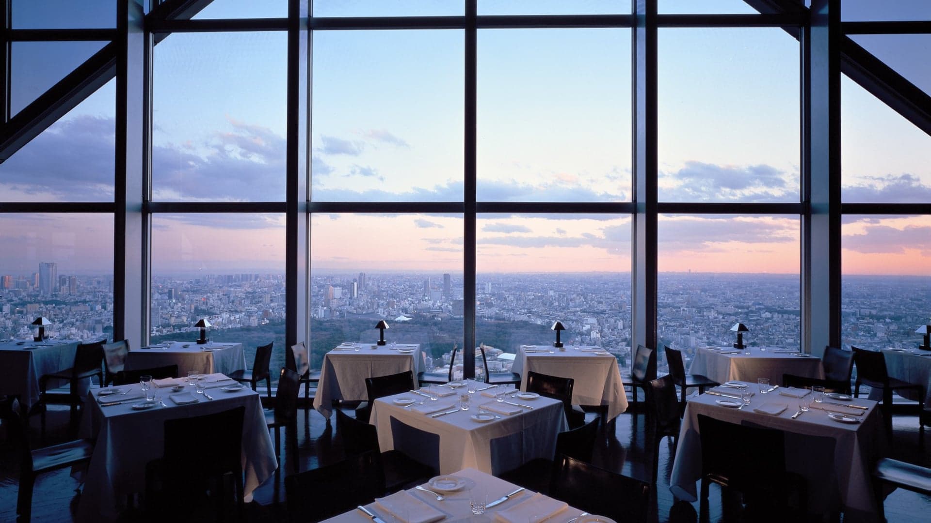 10 Best Luxury Hotels in Tokyo
