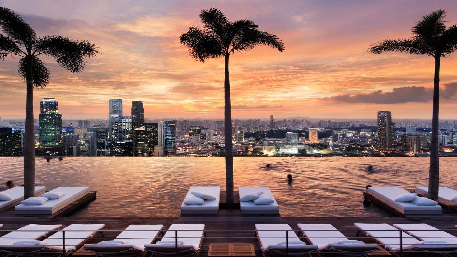 10 Best Infinity Swimming Pools