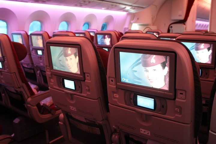 En titt i Qatar Airways Boeing 787 Dreamliner - Economy Class på Qatar Airways Dreamliner - 3