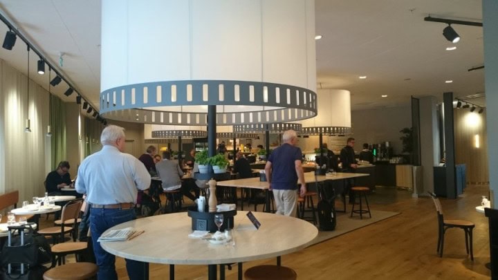 User review: New Business Class cabin SAS, Stockholm - Hong Kong - 3