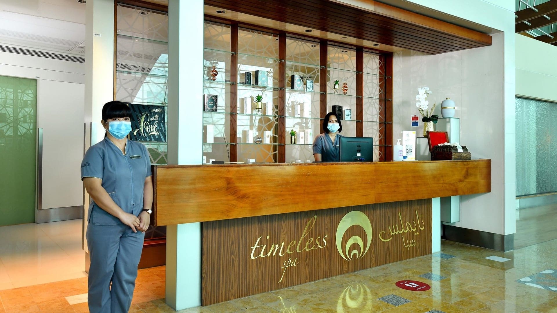 Airline review Airport experience - Emirates - 3