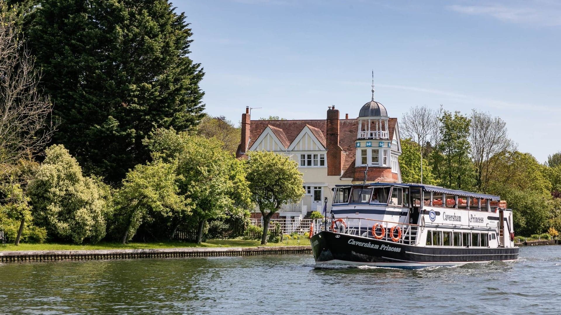 Boat trip down the RIver Thames