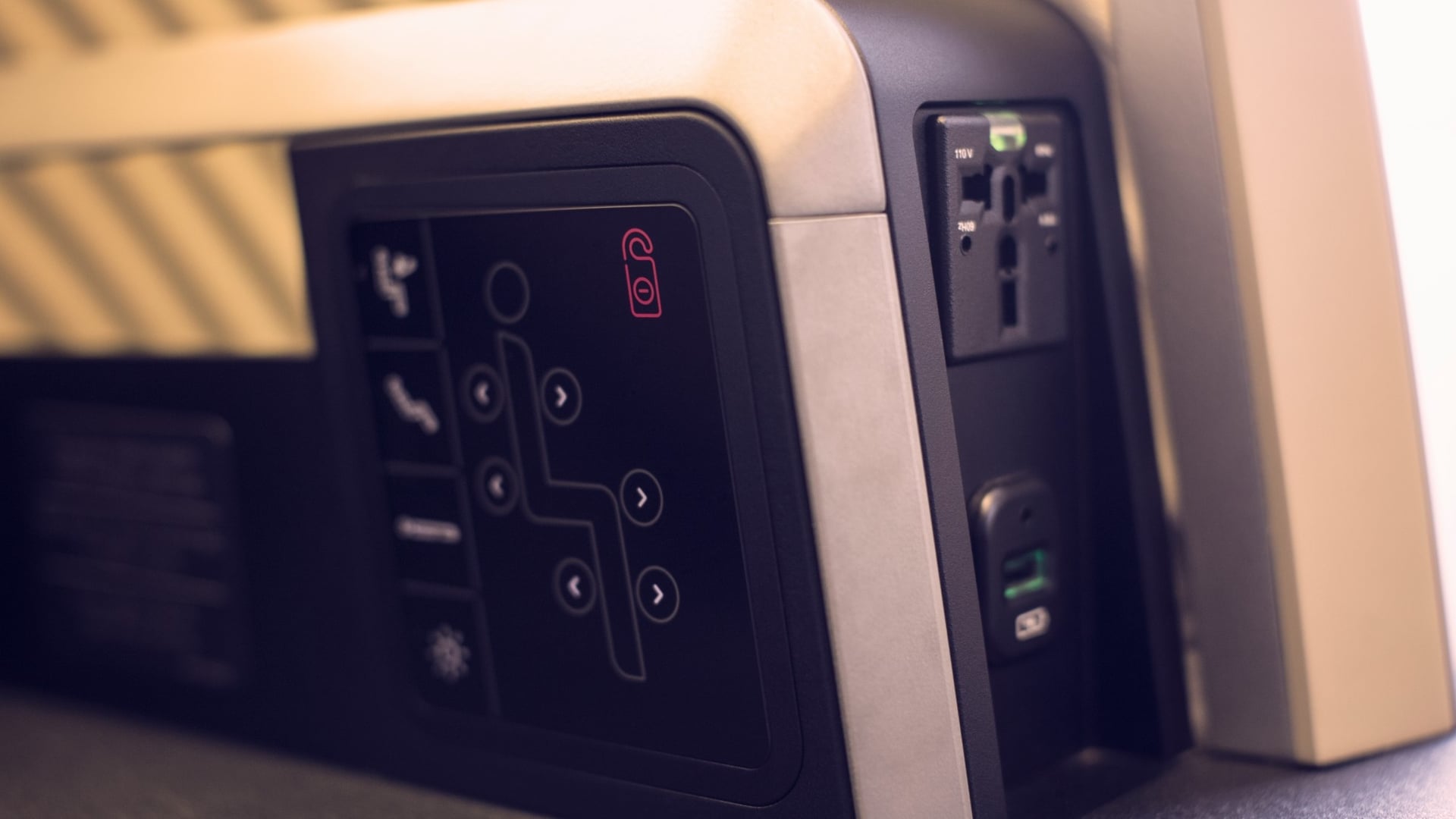 Airline review Cabin & Seat - LATAM Airlines - 6