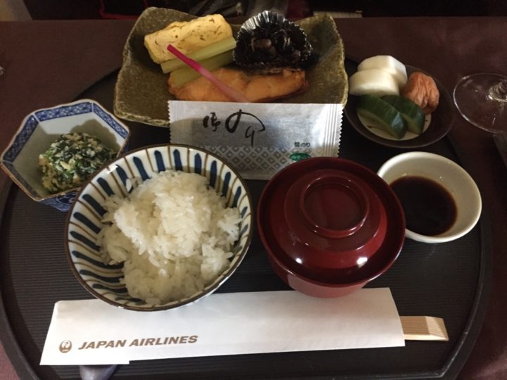 Medlemsrecension: 96 timmar, 23.534 miles, 1 hotellnatt, 3 long-haul Första klass, 2 short-haul Business class - 15