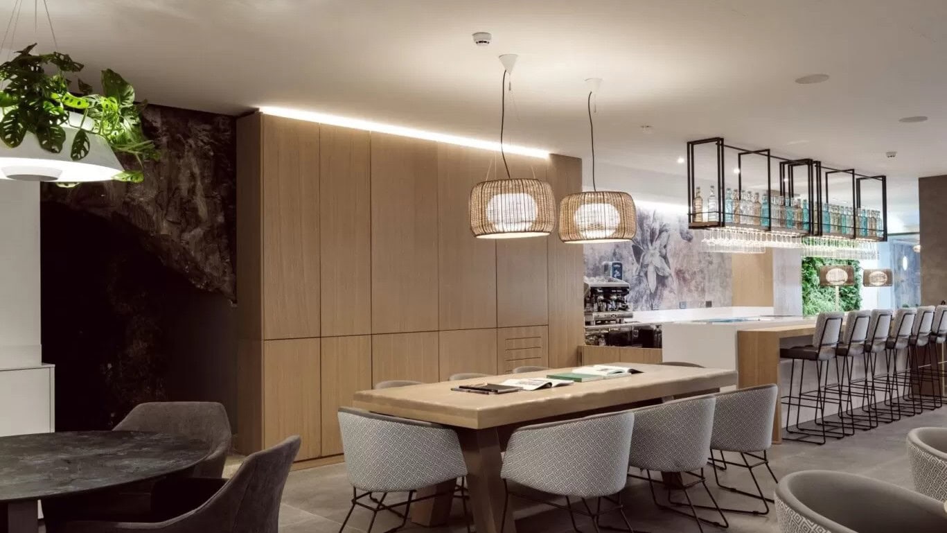 dinning room at Hotel Juliani, St Julian’s