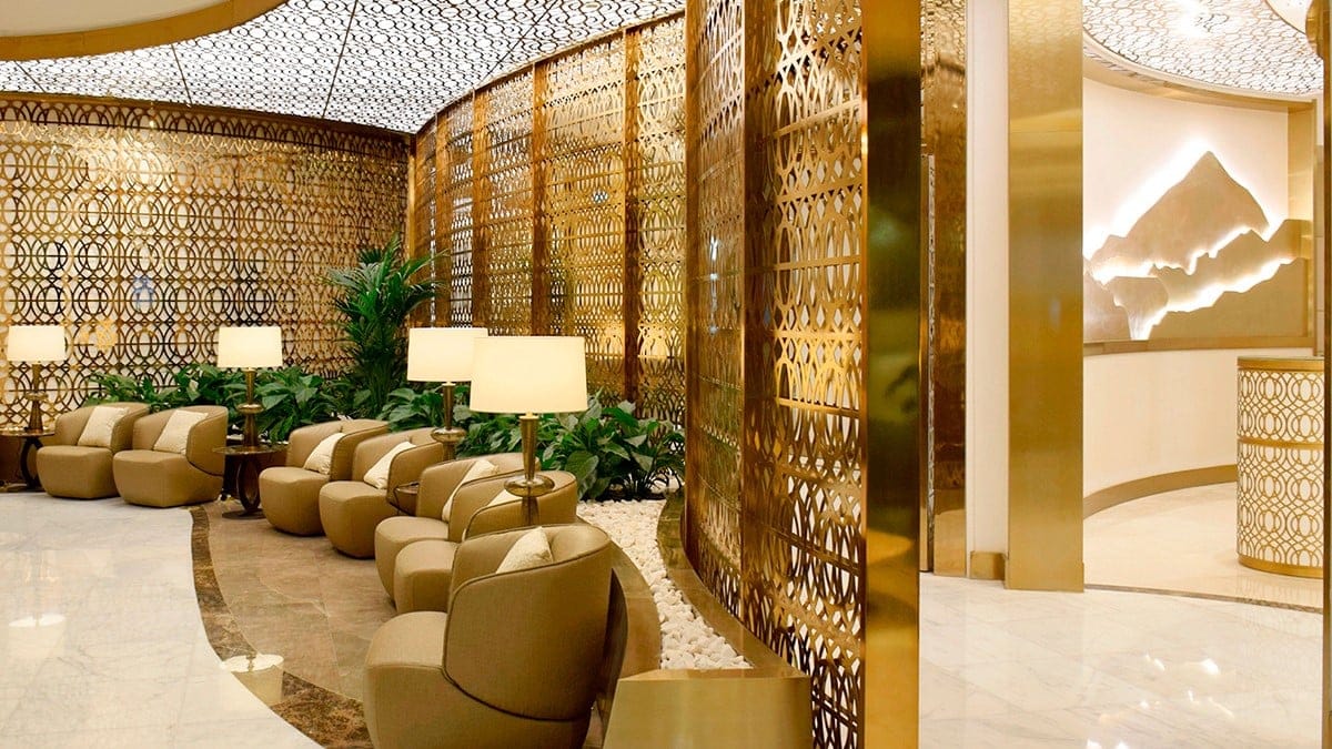 Airline review Airport experience - Oman Air - 2