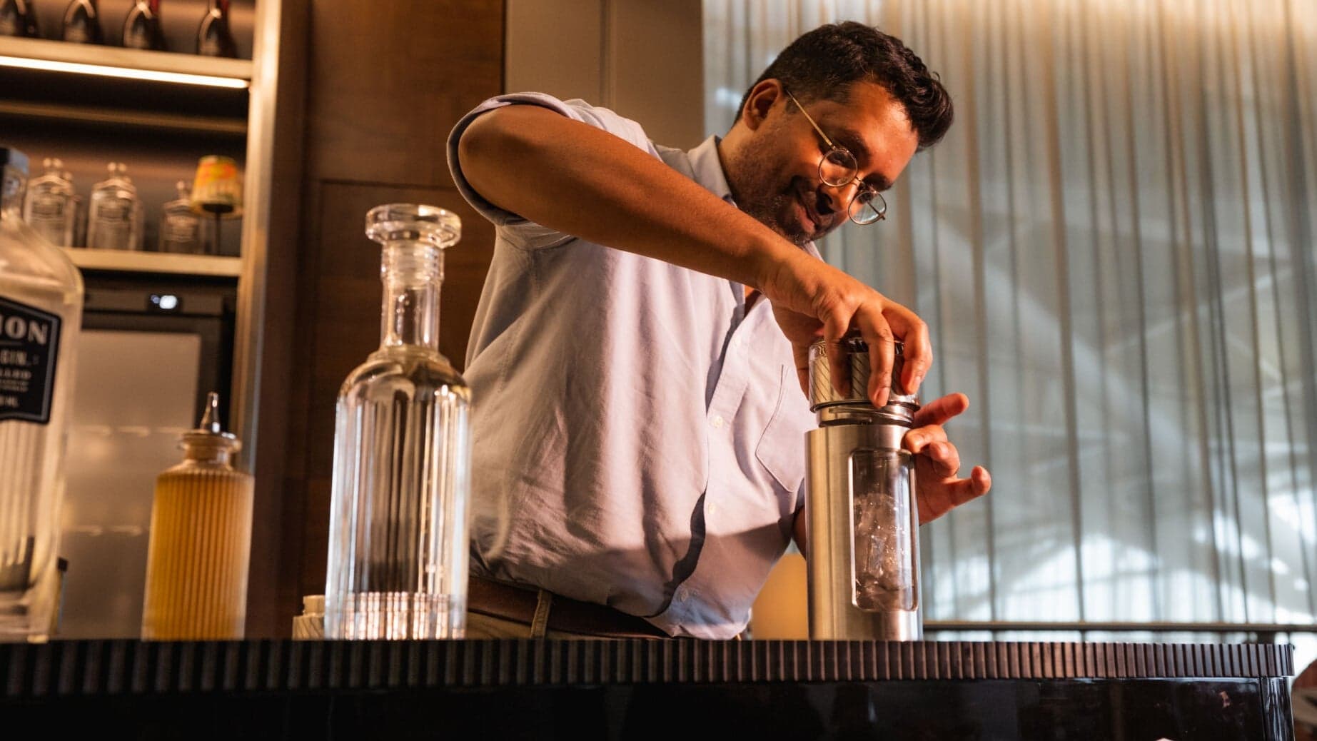 Airlines News - BA revamps lounges and offers martini experience!