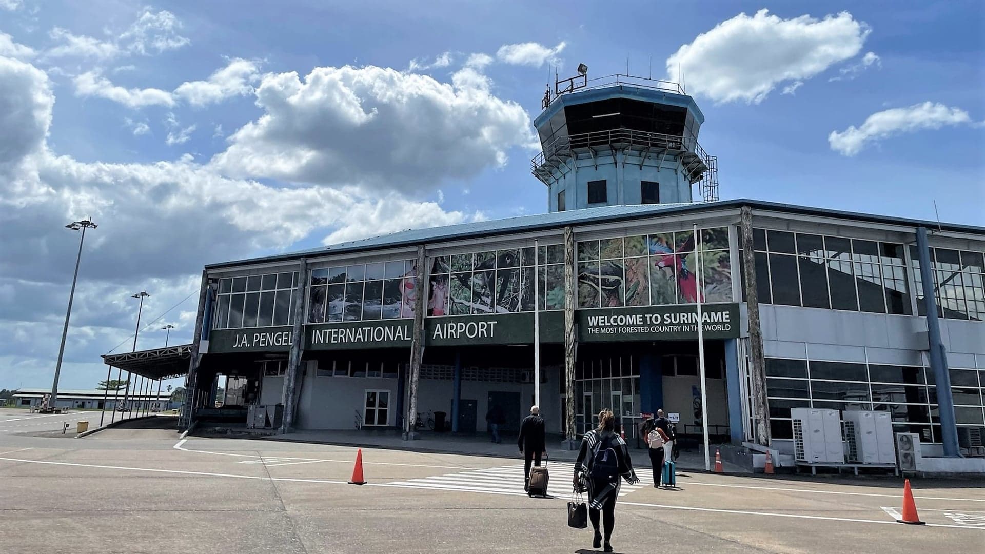 Airline review Airport experience - Surinam Airways - 10