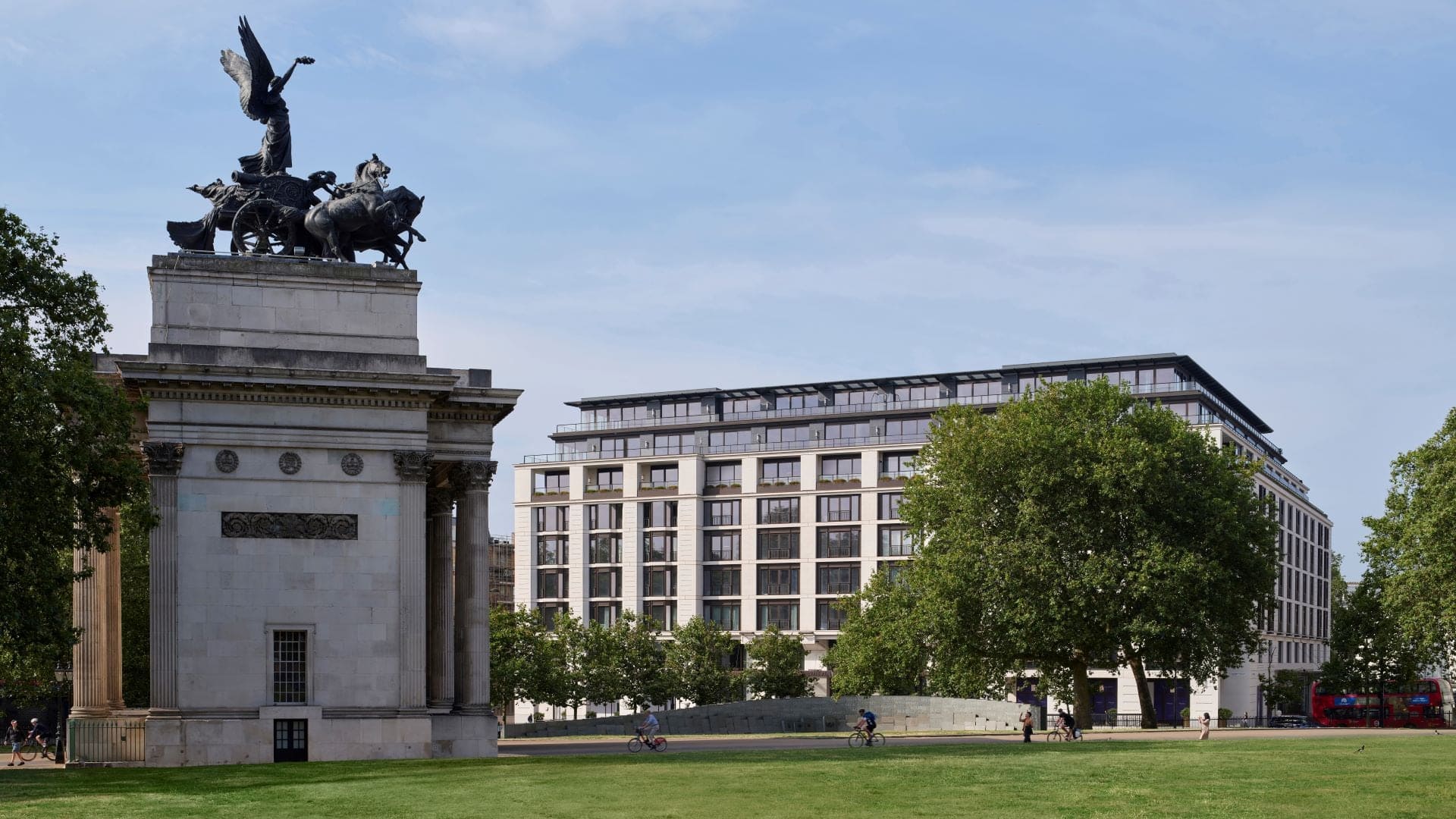 The Peninsula London now Open!