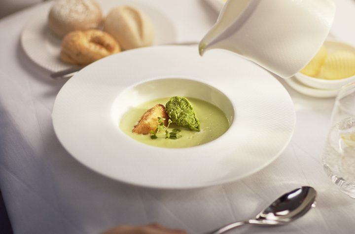 The ultimate Christmas gift? British Airways sells unique items from First and Club World - 1