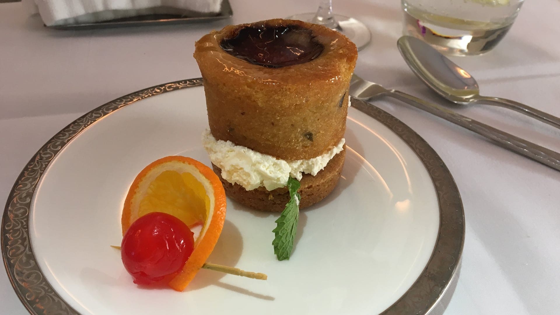 Airline review Cuisine - Thai Airways - 11