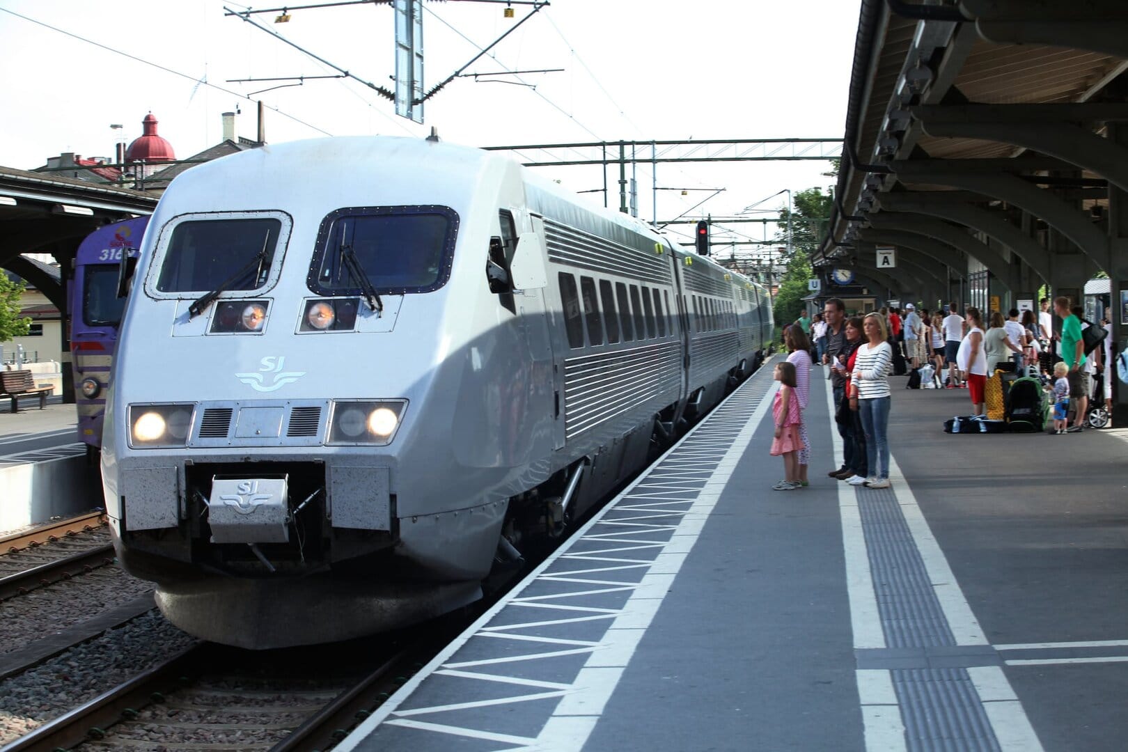 SJ sänker priserna på snabbtåg