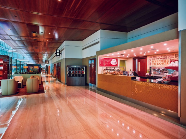 Emirates opens access to First and Business lounges at Dubai - for a fee - 2
