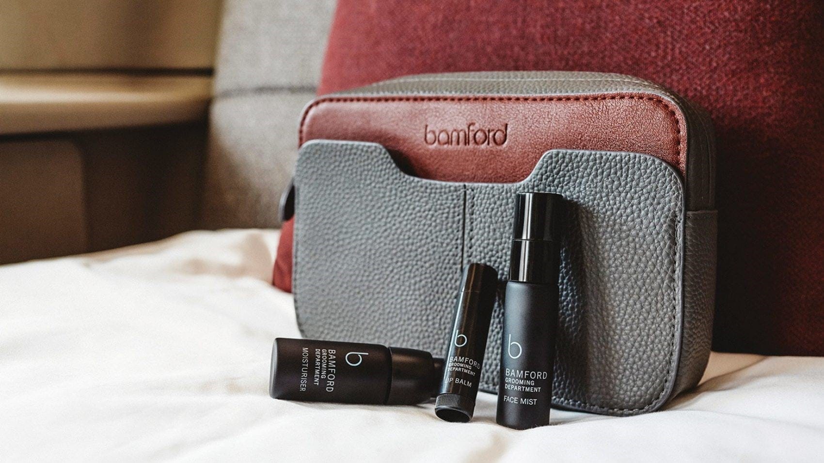 Airline review Amenities & Facilities - Cathay Pacific - 0