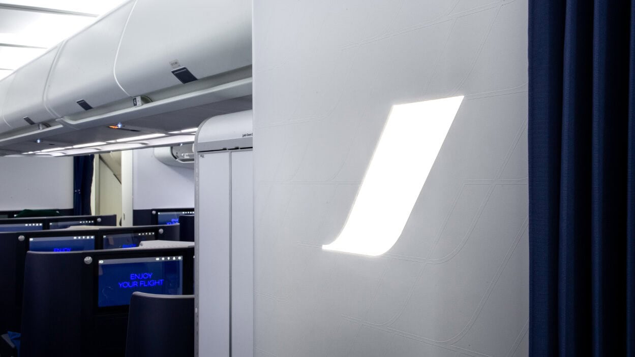 Airline review Cabin & Seat - Air France - 10