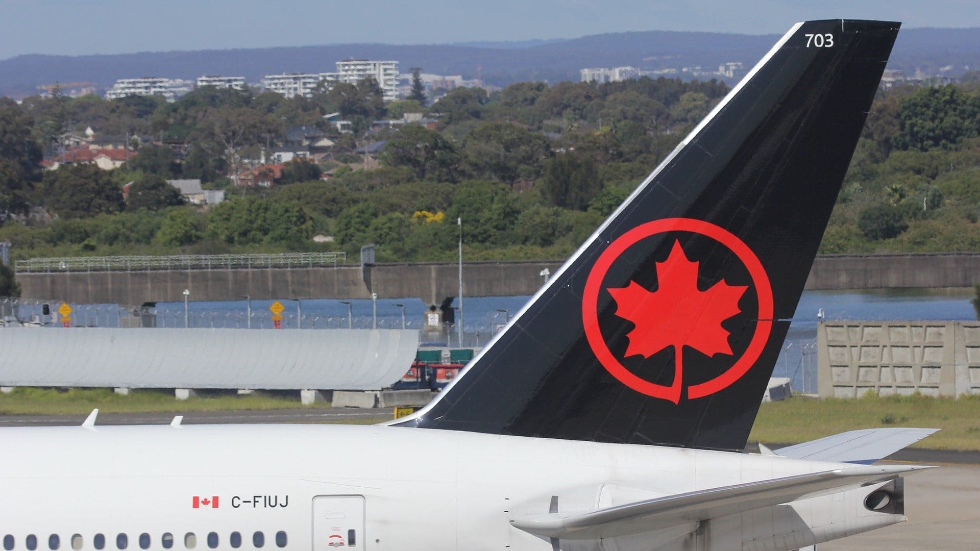 Airline Canada airplane
