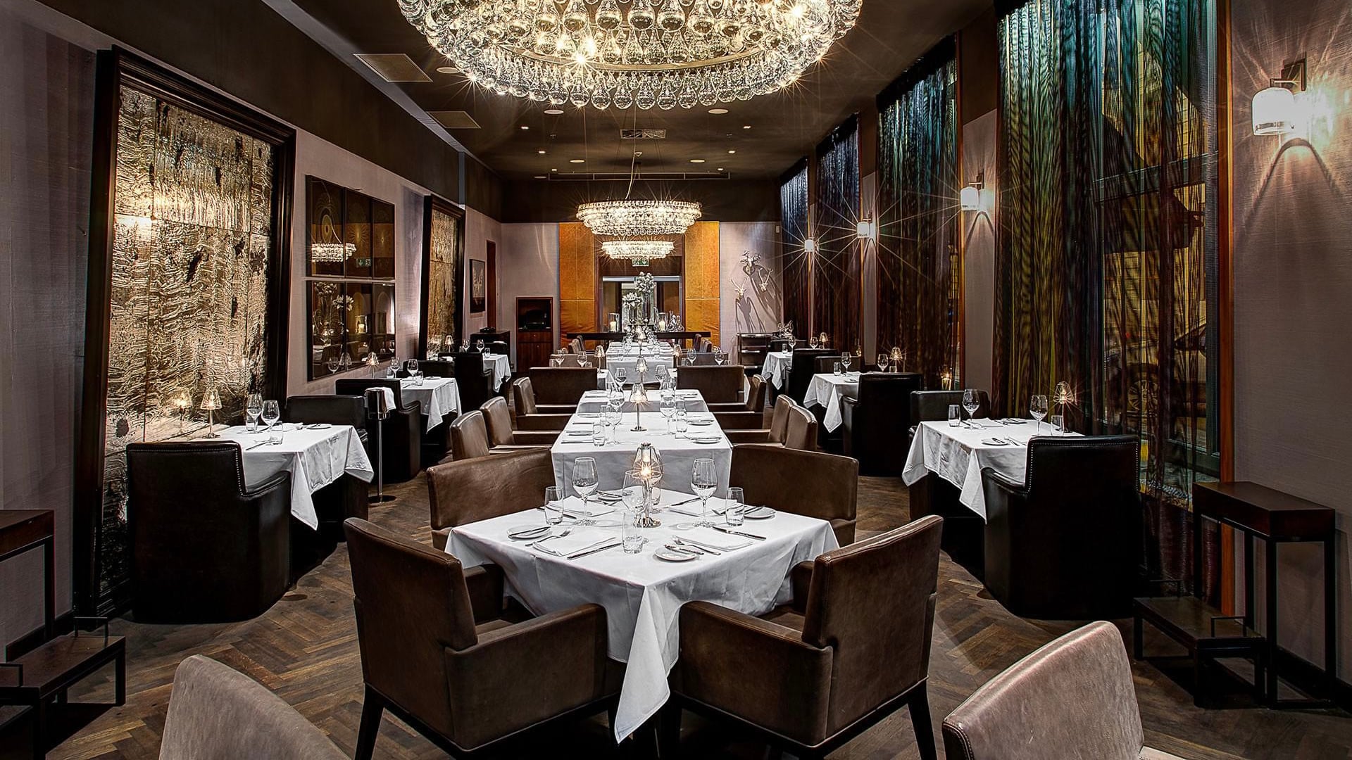 dining area at Emblem Hotel 