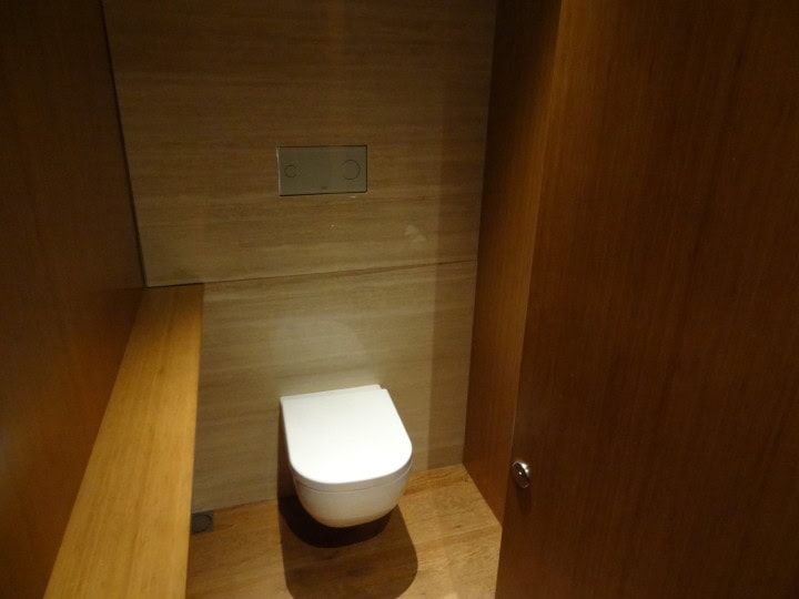 Review: Cathay Pacific lounges, Hong Kong - 1