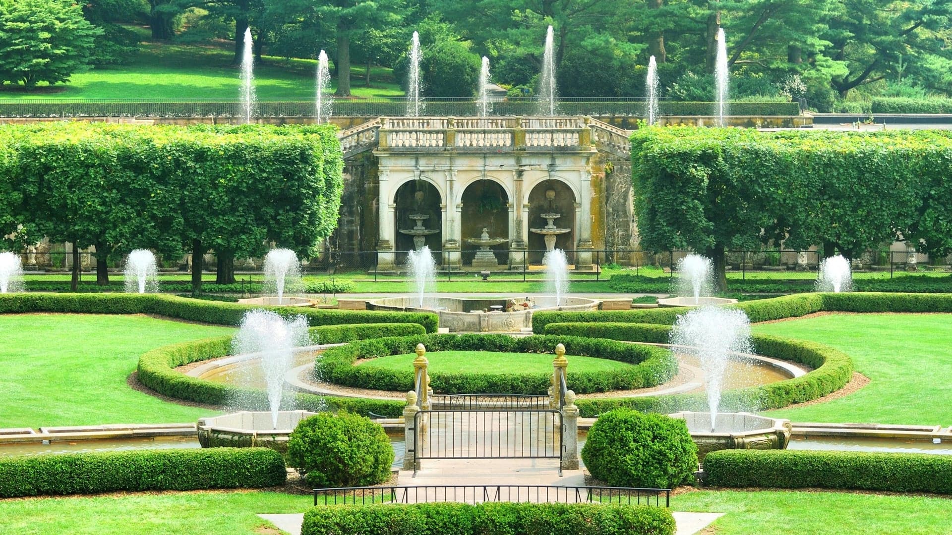 Lifestyle Toplists - The Best Botanical Gardens in the World