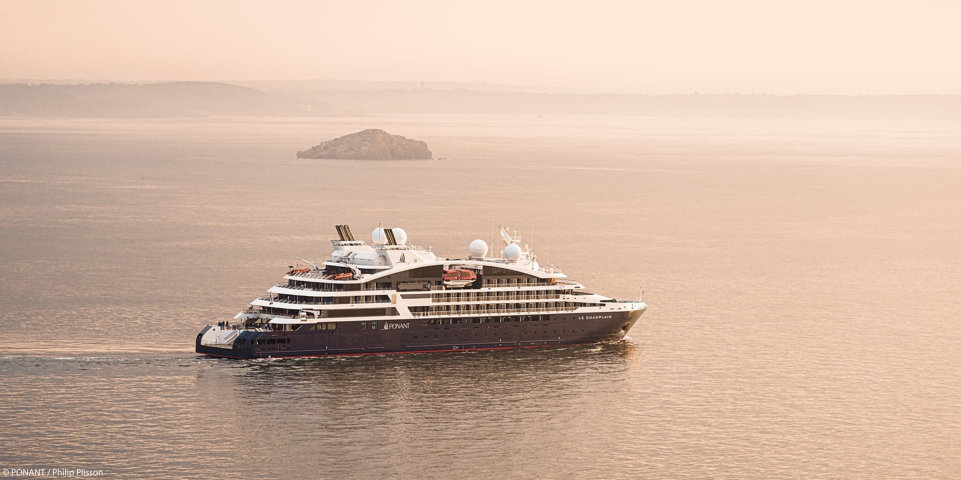 Ekspedisjonscruise med Qatar Airways