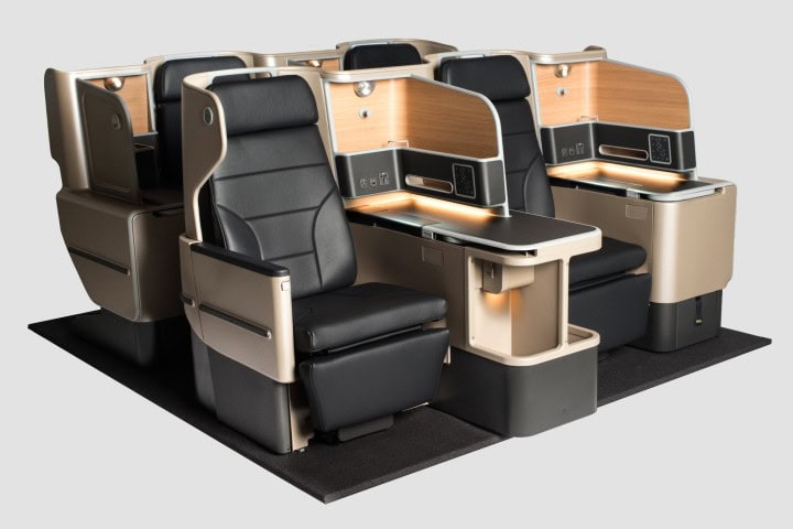 Qantas er begyndt at flyve med sin nye business class