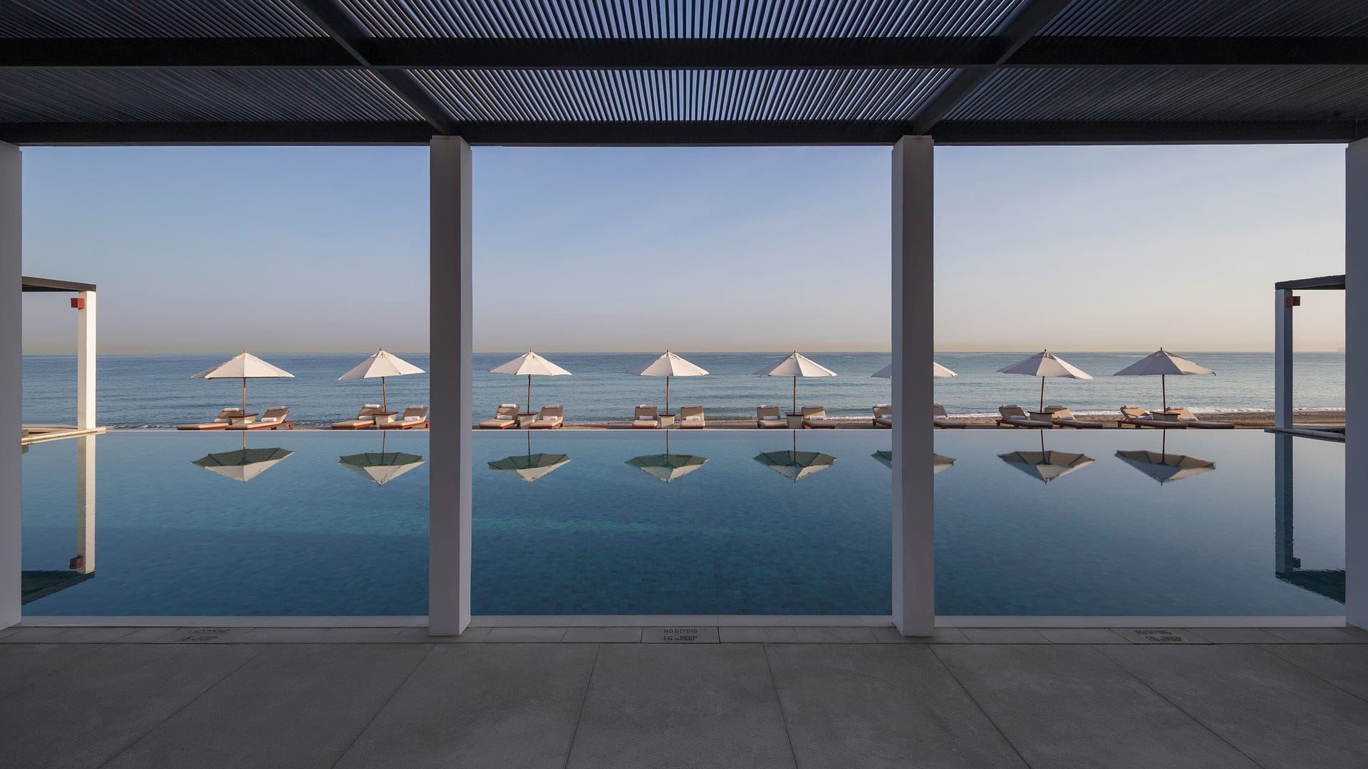 Hotels Toplists - 10 Best Infinity Swimming Pools