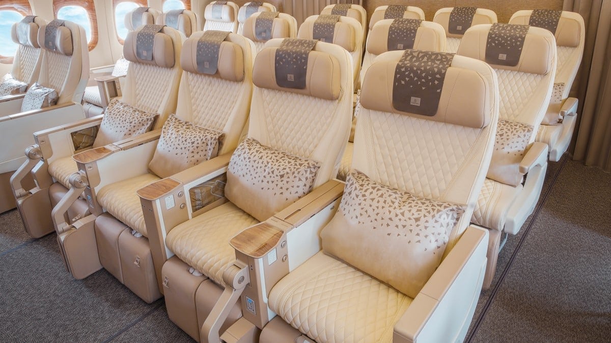 Business Class vs Premium Economy: what is the difference?