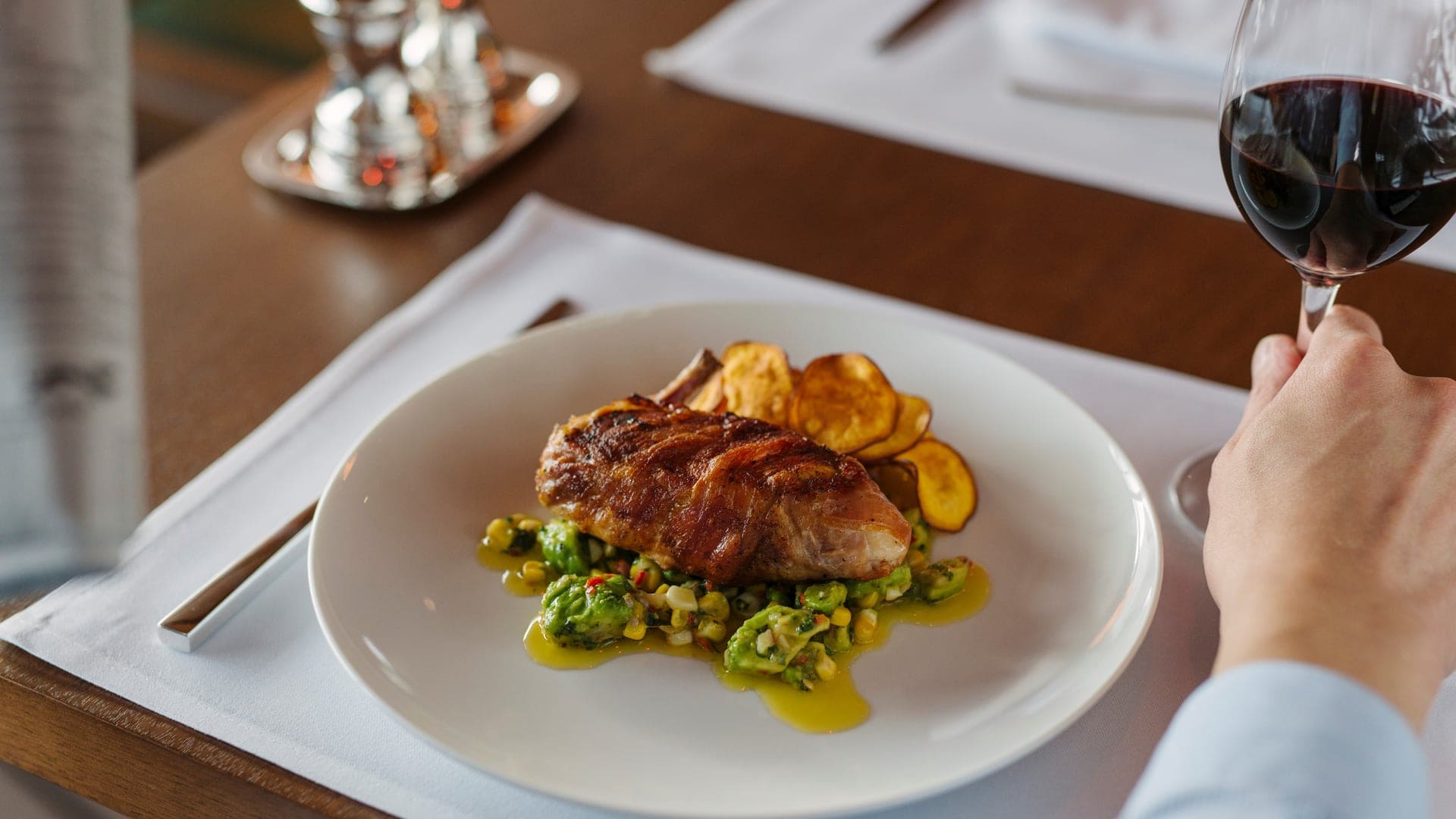 Airline review Airport experience - Cathay Pacific - 10