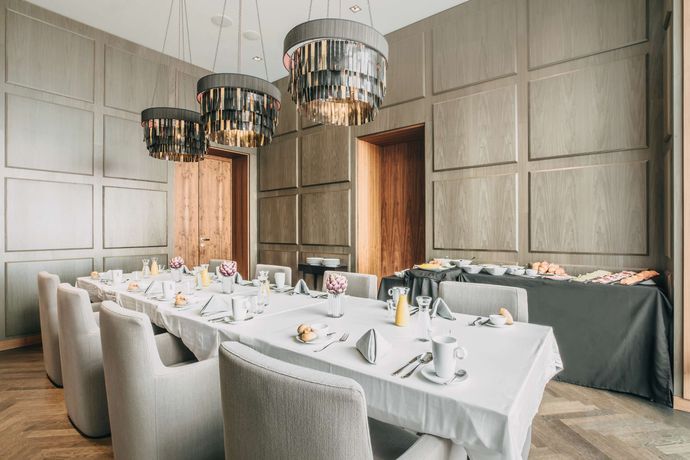 Verified hotel review - The Emblem Hotel - 42