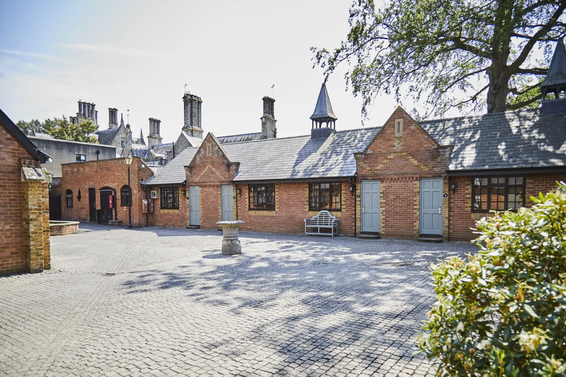 Hotel review Accommodation' - Foxhills Club & Resort - 0