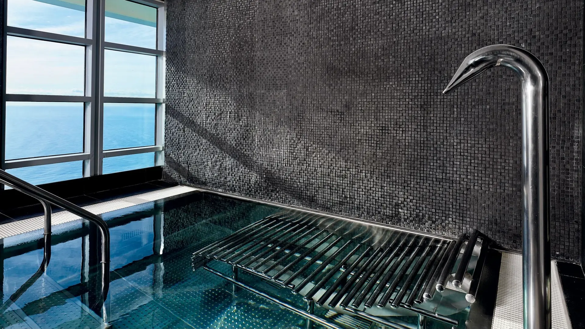 Hotel review Service & Facilities' - Hotel Arts Barcelona - 3