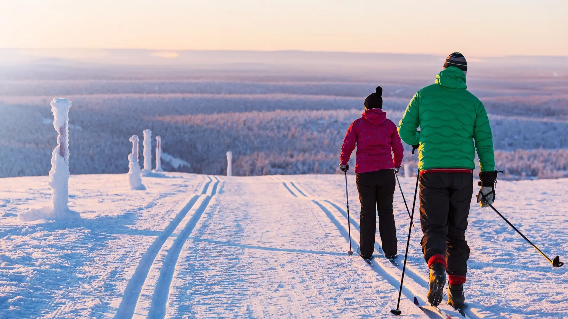 Hotel review Service & Facilities' - Kakslauttanen Arctic Resort - Igloos and Chalets - 5