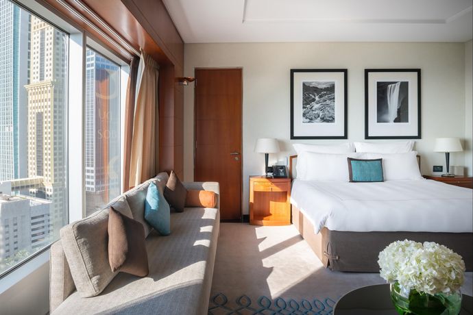 Jumeirah Emirates Towers - 13