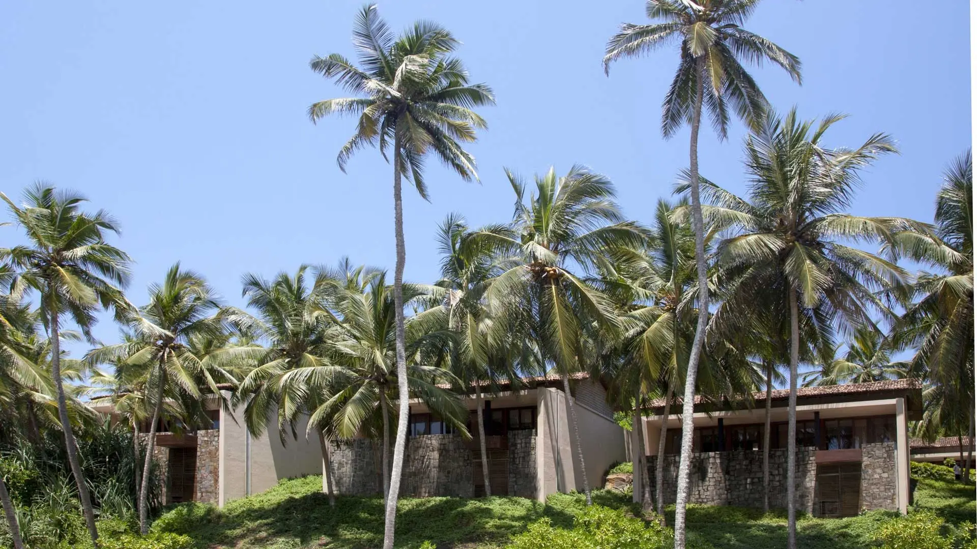 Hotel review Location' - Amanwella - 2