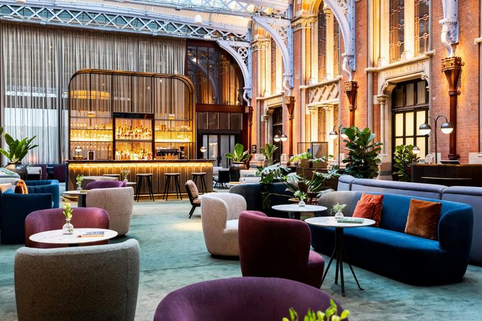 St. Pancras Renaissance Hotel London - 8