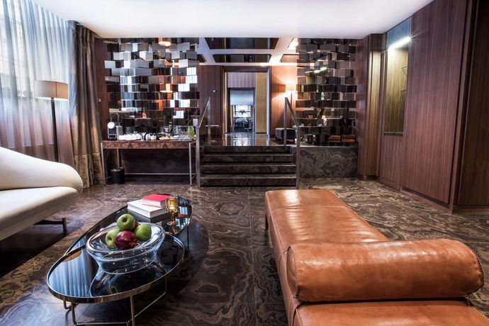 Verified hotel review - The Emblem Hotel - 3