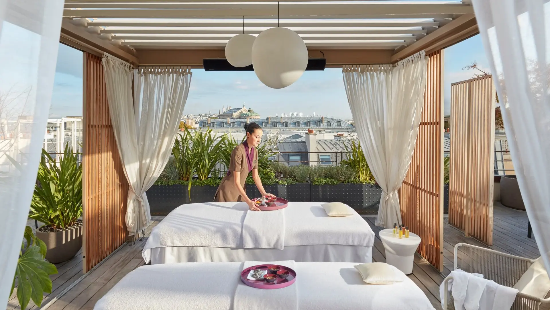 Hotel review Service & Facilities' - Mandarin Oriental, Paris - 2