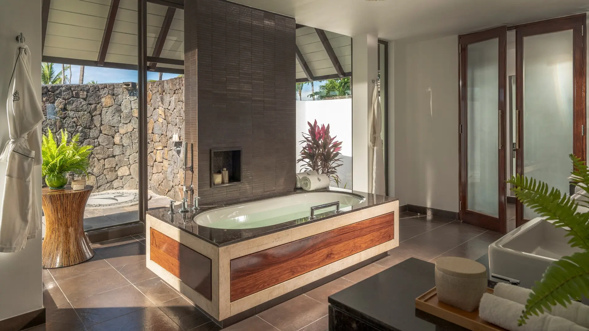 Hotel review Accommodation' - Four Seasons Resort Mauritius at Anahita - 13